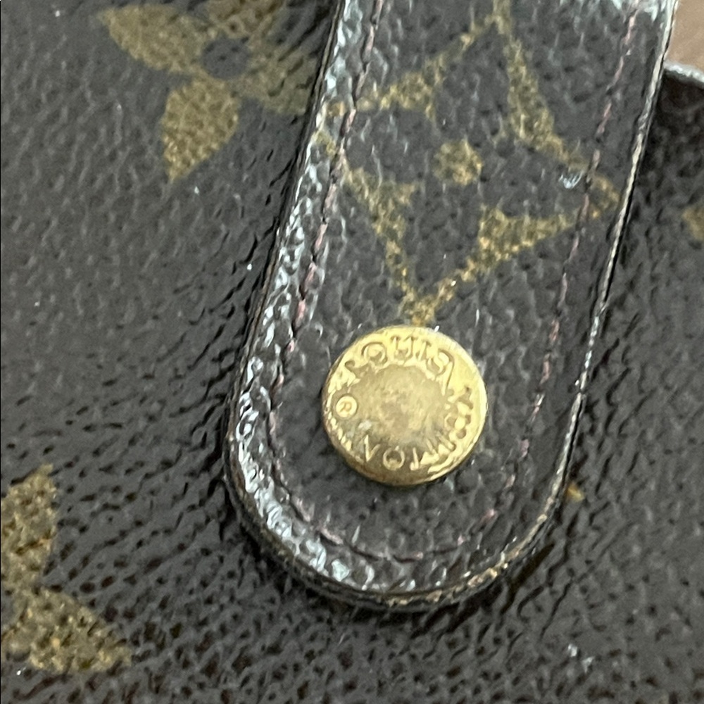 Louis Vuitton Monogram Wallet - Picture 2 of 11